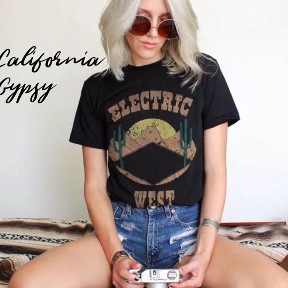 UNBRANDED Tops - electric west T-shirt Retro
